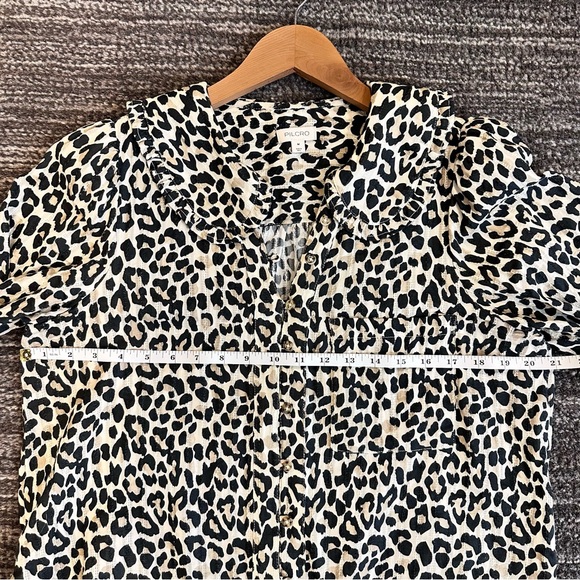 Anthropologie Pilcro Leopard Print Blouse Size Medium Peter Pan Collar Button Up - Picture 9 of 12
